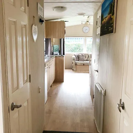 575 Op Recreatiepark De Wielen Chalet