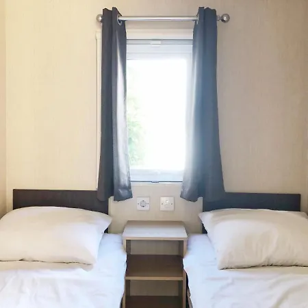 575 Op Recreatiepark De Wielen * Sint Maarten