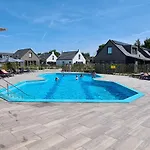 575 Op Recreatiepark De Wielen 木屋 荷属圣马丁