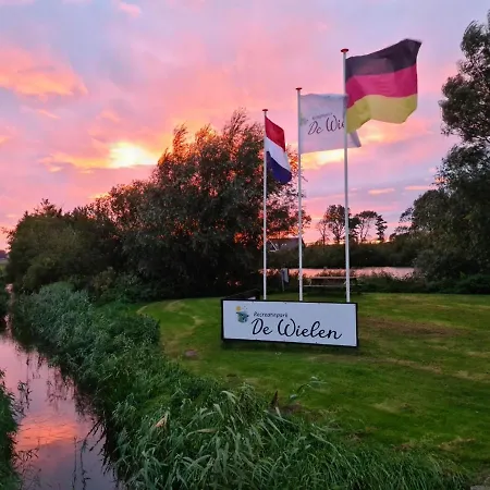 Alpehytte 575 Op Recreatiepark De Wielen *