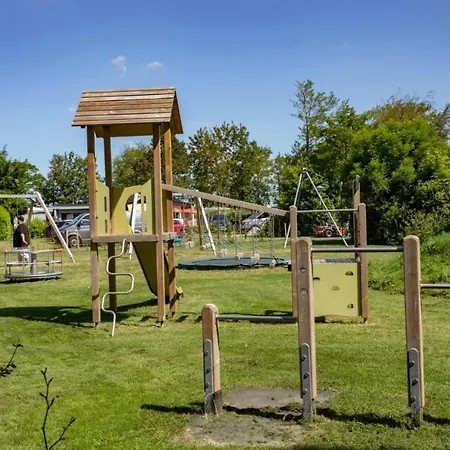 575 Op Recreatiepark De Wielen Alpehytte Sint Maarten