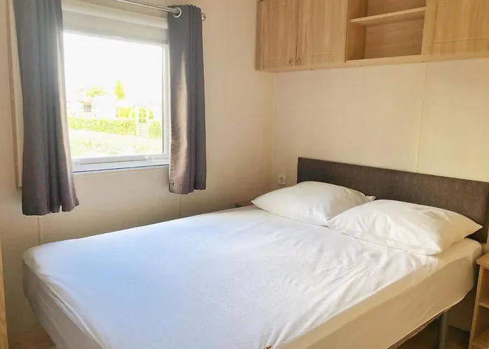 575 Op Recreatiepark De Wielen Alpehytte *